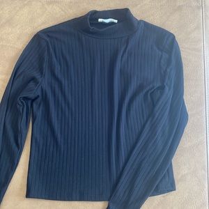 Black short turtle neck long sleeve